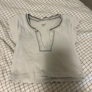 urban outfitters cropped tee